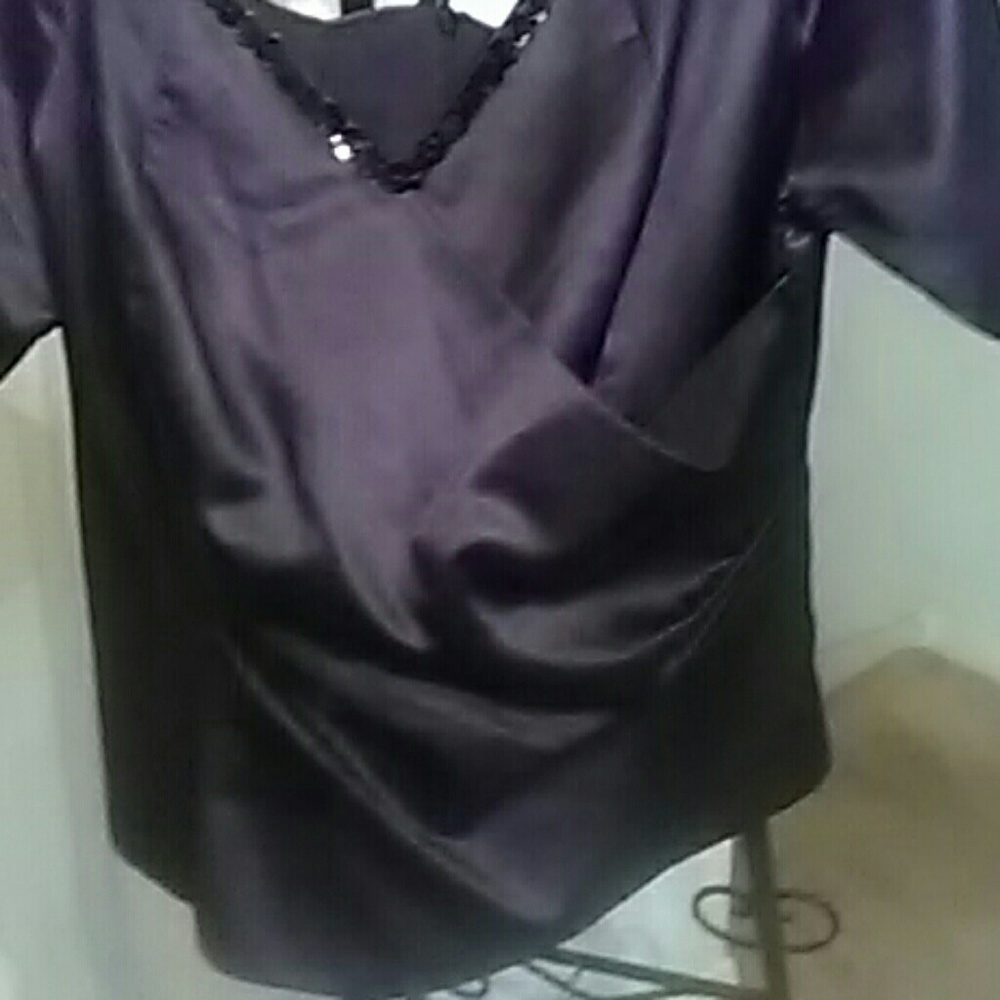 Top - Picture 3 of 3